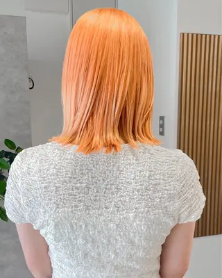 セミロング カラー ダブルカラー,透け カラーHINARIのヘアスタイル