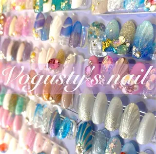 ネイル Vogusty's Nail鶴見店 髙橋のネイルデザイン