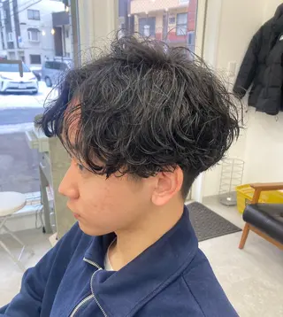 ミディアム パーマ メンズ 深堀 勇弥のヘアスタイル