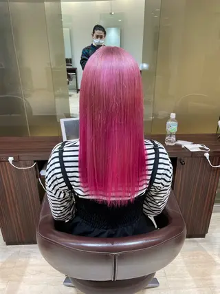 ロング カラー TAYA 玲央のヘアスタイル