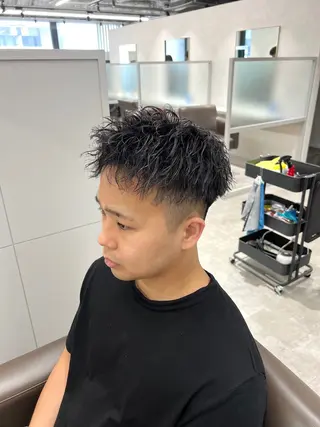 ショート パーマ メンズ 関西センターパート メンズモデル募集のヘアスタイル