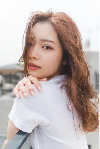 セミロング 透け感×顔まわり デザイン✂︎吉田のヘアスタイル