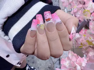ネイル VIVIAN エイのネイルデザイン