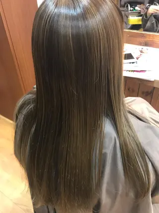 ロング 若林 亜季のヘアスタイル