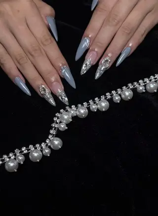 ネイル ENsalon AKIRAのネイルデザイン