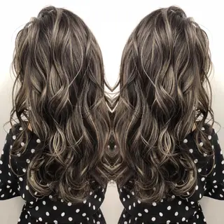 セミロング 小田原NO1 美容師 飯田飛翔のヘアスタイル