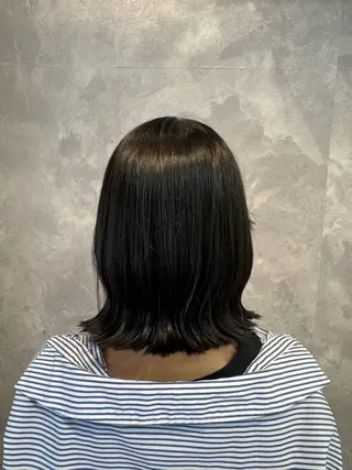 ミディアム カラー ヒヨシ ルナのヘアスタイル