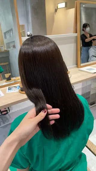 セミロング レイヤーカット 🌿 濱野玲奈のヘアスタイル