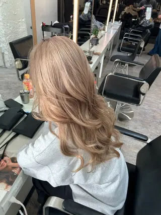 ロング カラー レイヤーカット BLend 渋谷のヘアスタイル