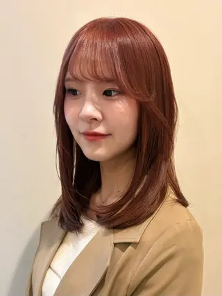 ロング 福岡美容師 透明感カラーのヘアスタイル