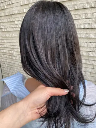 セミロング カラー 大形 誉のヘアスタイル