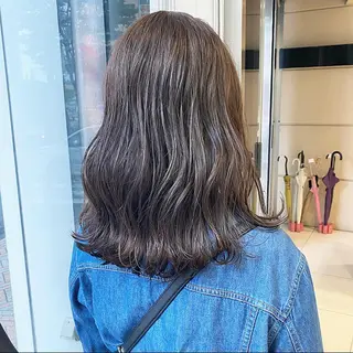ミディアム カラー 滝本 里実のヘアスタイル