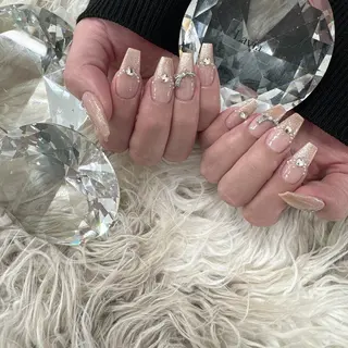 ネイル lavia🖤 ayumiのネイルデザイン