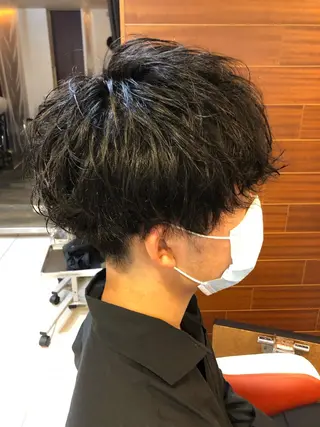 ショート パーマ 塩谷黎✨イルミナ カラーメンズパーマ✨のヘアスタイル