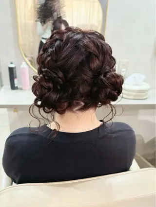 ヘアアレンジ セットサロンCURE 🩵あんみのマツエク・マツパデザイン