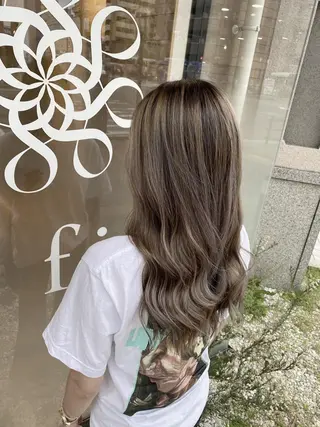 ロング カラー ヘアアレンジ Belle hair Design青野大貴のヘアスタイル