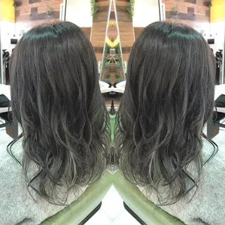 セミロング カラー 青木 茂樹⭐️ 透明感カラーのヘアスタイル