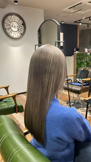 ロング カラー 山﨑 優真のヘアスタイル
