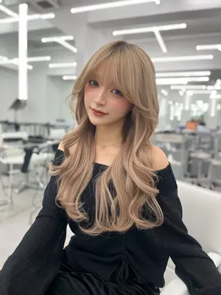 ロング カラー 透明感カラー✨🩵 韓国ヘアkanatoのヘアスタイル