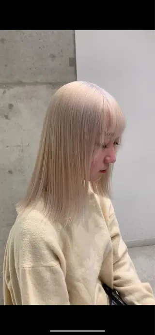 ミディアム カラー れい🫧 ハイトーン特化のヘアスタイル