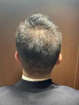 ショート カラー メンズ SAKI SAKIのヘアスタイル