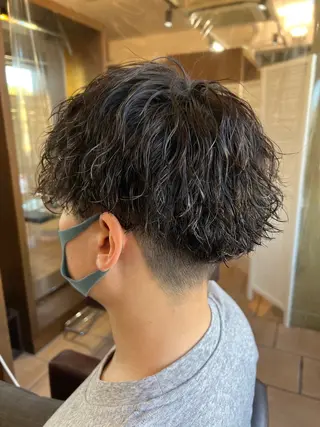ミディアム パーマ メンズ メンズカットパーマ ✂️ JOYAのヘアスタイル