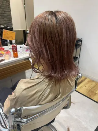 ミディアム 碇山 楓己のヘアスタイル