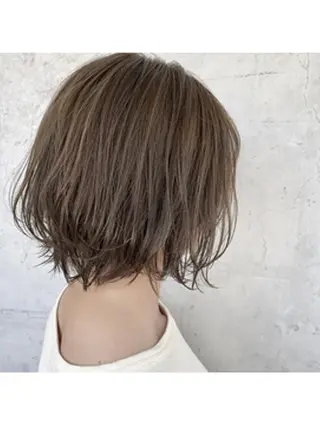 カラー デザインカラー Lienのヘアスタイル