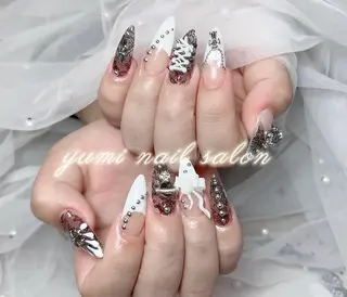 ネイル 𝐲𝐮𝐦𝐢🎀 長さ出しデザイン専門のネイルデザイン
