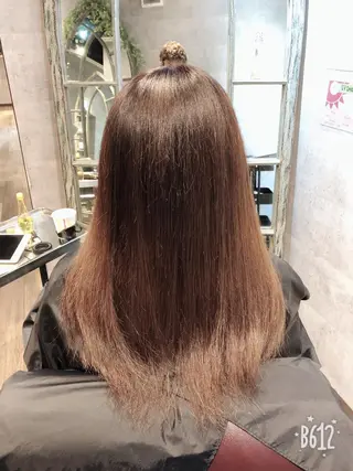 セミロング 髪質改善 カラーJILLのヘアスタイル