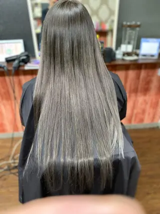masa ディレクターのヘアスタイル