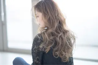 ロング カラー 小野 和摩のヘアスタイル