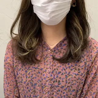 ミディアム カラー YUSUKE レイヤーカットカラーのヘアスタイル