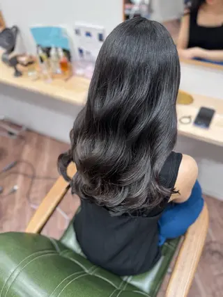 ロング Oli-Oli 大田のヘアスタイル