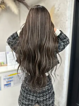 ロング ダブルカラー✨️ 五島桜樫のヘアスタイル