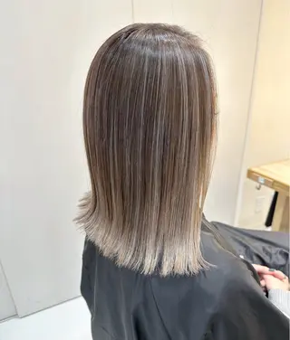 ミディアム カラー 本厚木パーマ&ブリー チ特化メンズショートのヘアスタイル