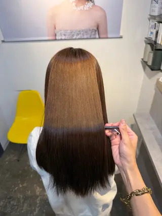 セミロング 縮毛矯正/レイヤー カット⭐️SHOTAのヘアスタイル