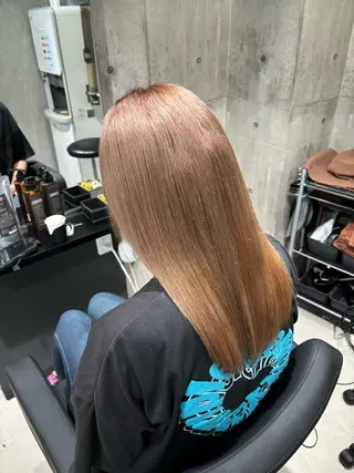 ロング カラー _WHITE / KENTOのヘアスタイル