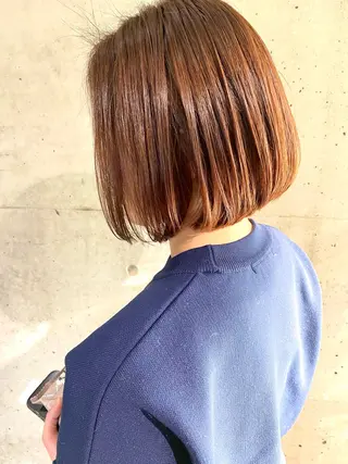 ショート カラー 秋月 亜耶のヘアスタイル