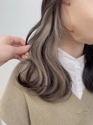 セミロング カラー 🥞ベージュ系カラー 【すずきりほ】🥞のヘアスタイル