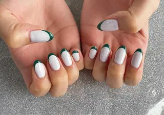 ネイル VIERU 🌈🎀💖のネイルデザイン