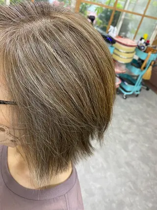 ショート カラー 永沼 真依のヘアスタイル