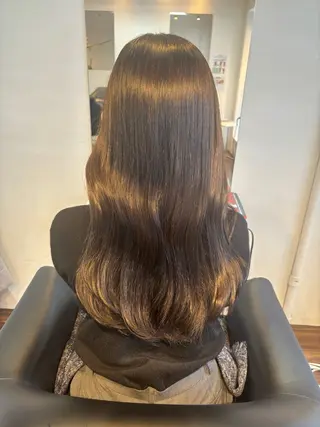 ロング カラー 山下 歩華のヘアスタイル