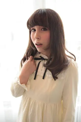 セミロング 荒木 ユウのヘアスタイル