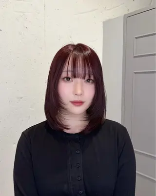 ミディアム カラー 透明感カラー🎀／ 寒色カラー／マツエクのヘアスタイル