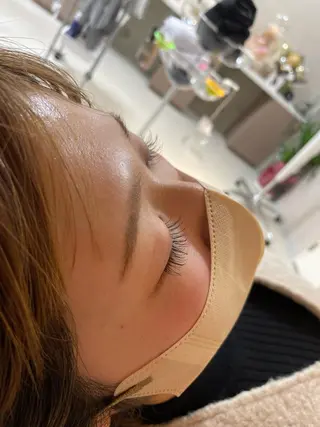 マツエク・マツパ 坂本 沙也加のヘアスタイル