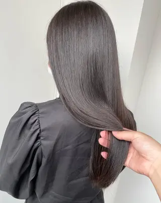 ロング 髪質改善 赤み消しカラー山本のヘアスタイル