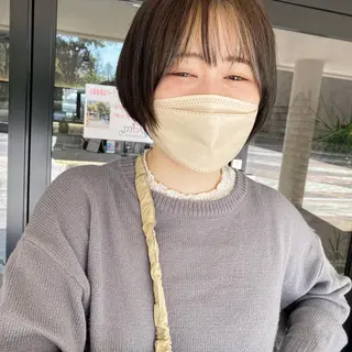 ショート カラー 荒川 ひなの 新川崎のヘアスタイル