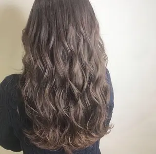 ロング カラー ヘアアレンジ 川上 麻梨阿のヘアスタイル