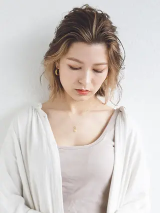 ミディアム 柳下 涼のヘアスタイル